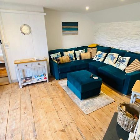 Spindrift Is A Beautiful Newly Refurbished Three Bedroom Private Family House Located On The Old Harbour And The Coastal Path In The Heart Of Beautiful Polperro Exterior foto